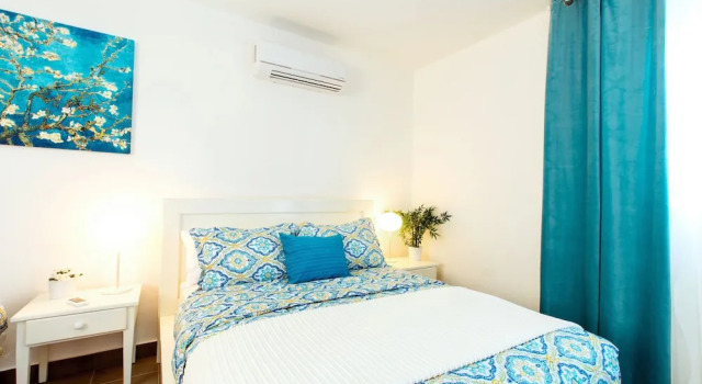 Двухместный люкс Deluxe с балконом и с видом на сад Tropicana Suites Deluxe Beach Club & Pool