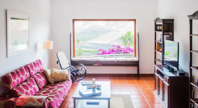 Holiday house Casa Mariposa in Tabayesco