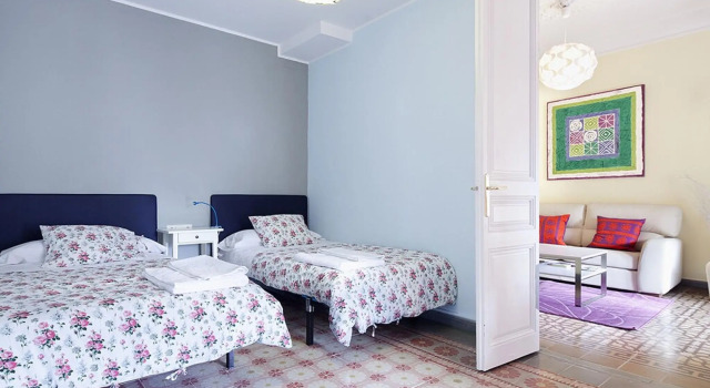 Luxury apartment in central Barcelona, Забронировать Апартаменты/квартира Барселона провинция Барселона, рядом с Jove Regina Theatre