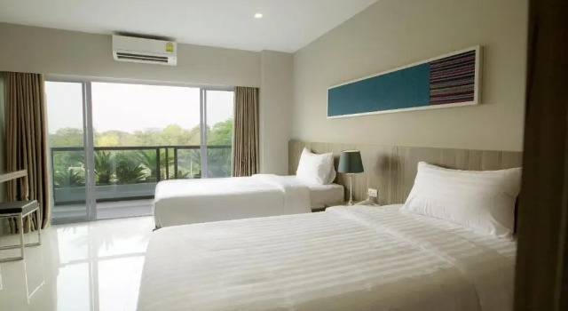 Двухместный номер Standard с видом на город V Hotel Ubon Ratchathani