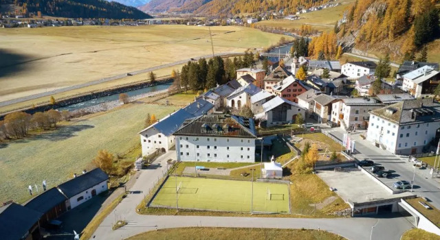 Reka-Ferienanlage Madulain, Book Hotel Madulain 
