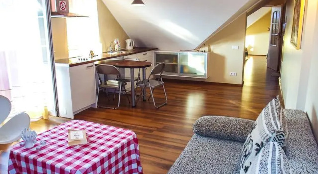 Romantic Attic Apartment Druskininkai, Rezervovat Apartmán Apartmány v Alytus, Apartmán