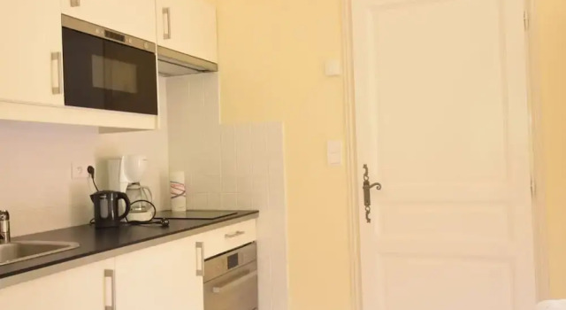 Апартаменты Comfort Apartment in Montbrun-les-Bains near forest