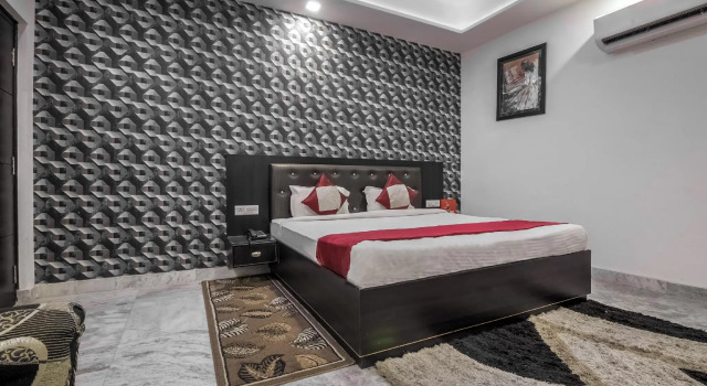 OYO 8888 Riga HS Deluxe, Забронировать Отель Нагла-Димар штат Уттар-Прадеш