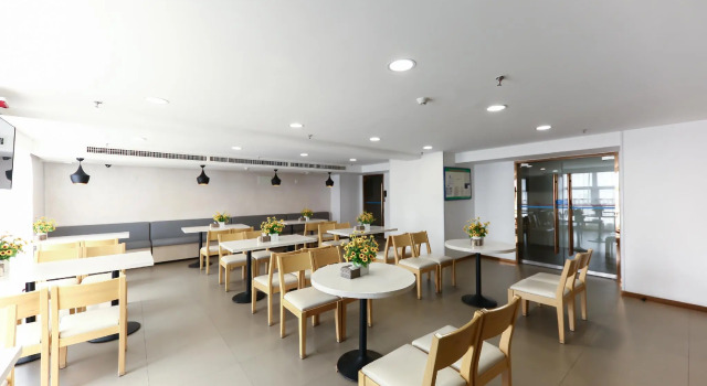 Hanting Hotel Guiyang Huaguoyuan Twin Towers, Varaa Hotelli Guiyang Guizhou