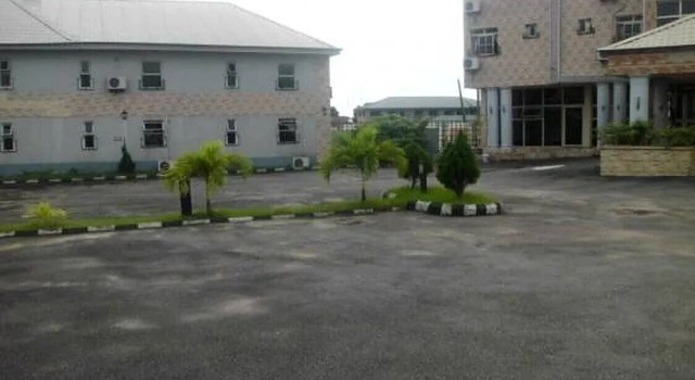 Treasureland Hotel, Rezervasyon Otel Calabar Nijerya