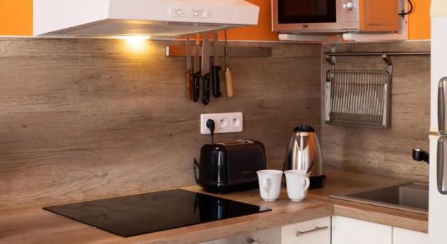 Апартаменты LA FONTAINE NEUVE-AVALLON-5 PERSONNES-1 CHAMBRE-3 LITS-parking-wifi