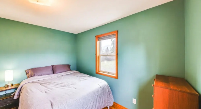 Clark Fork Vacation Home w/ Wood Stove Near Lake!, Book Hotel Clark Fork 