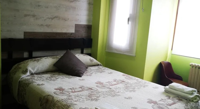 Одноместный номер Standard Hostal Louro