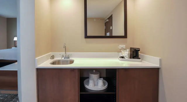 Двухместный люкс Hampton Inn & Suites Aurora South, Co
