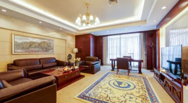 Люкс Deluxe Shanfei Huizhan Center Hotel