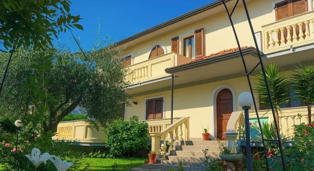 Семейные апартаменты с балконом Casa Tirrena 600m from sea