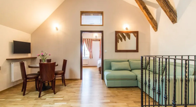 Camera Deluxe Residence Thunovska