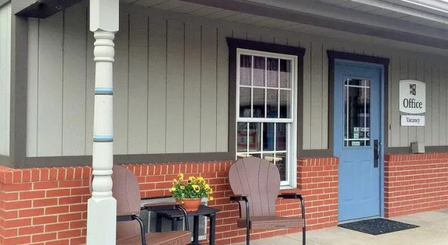Berlin Village Inn