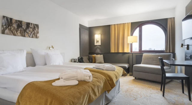 Двухместный номер Deluxe Quality Hotel Royal Corner