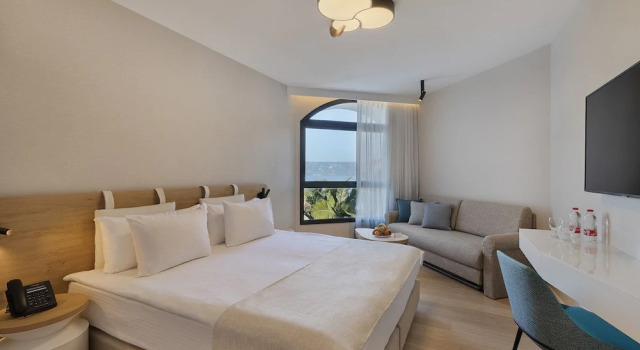 Номер Deluxe Gai Beach Hotel