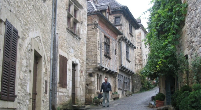 Lovely family home near St Cirq La Popie with private pool., Buchen Sie Hotel Tour-de-Faure Lot Valley