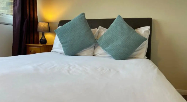 Коттедж Heart of Canterbury Holiday Home Sleeps 7 Wifi