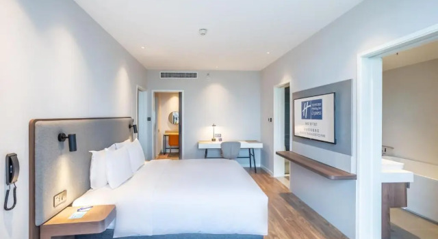 Полулюкс Holiday Inn Express Xian Intl Trade&Logistic Park by IHG