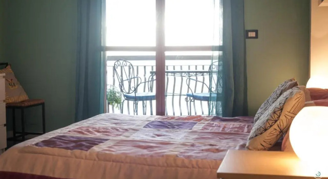 Bed & Breakfast CasAlda, Buchen Sie Hotel Varraze Palmenriviera