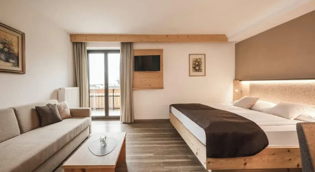 Двухместный номер Comfort с балконом Hotel Karin