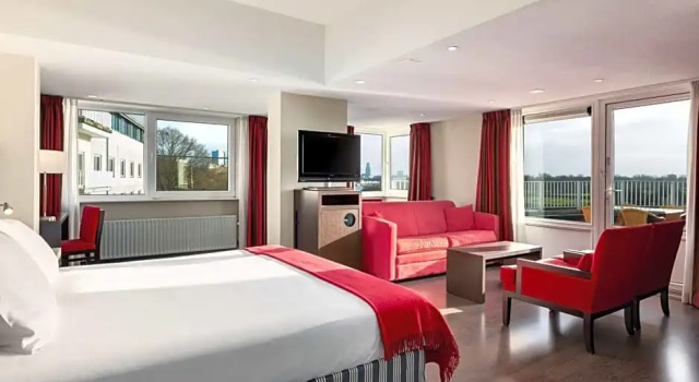 Полулюкс Nh Rijnhotel