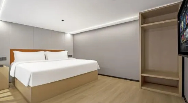 Люкс Comfort Dazu Dongnavis Hotel (Wuyue Plaza, Southwest China)