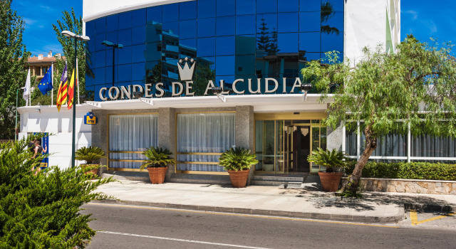 Отель Globales Condes de Alcudia