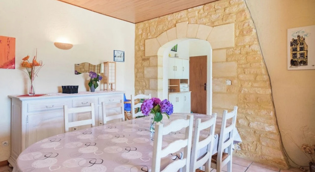 Modern Holiday Home in Marquay with a Private Swimming Pool, Prenota Hotel Marquay Black Perigord
