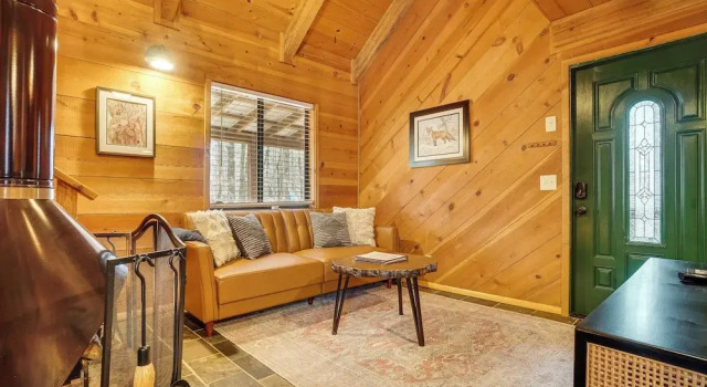 Sautee Nacoochee Mtn Paradise w/ Spacious Deck!