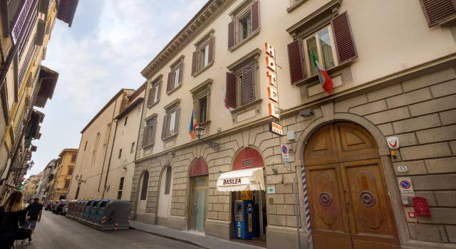 Flom Boutique Hotel