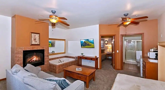 Двухместный люкс c 1 комнатой с видом на улицу Robinhood Resort