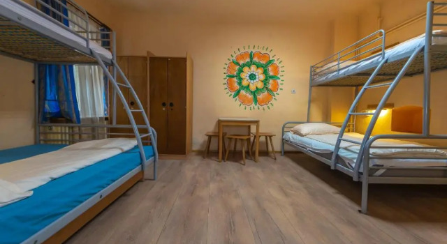 Кровать в общем номере (женский номер) Burg Hostel Sighisoara