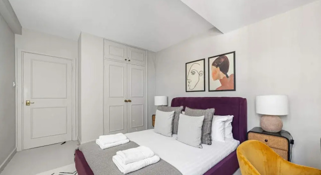Chic Flat With Stunning City Views, Забронировать Отель Лондонский Сити Лондон, рядом с Роупел-стрит