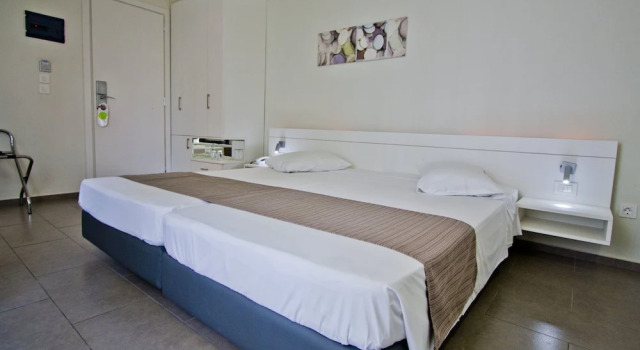 Двухместный номер Standard с балконом Atlantis Boutique City Hotel