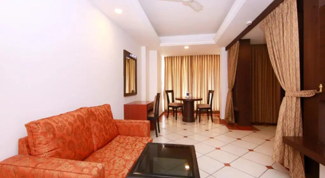 Люкс Deluxe Emarald Hotel