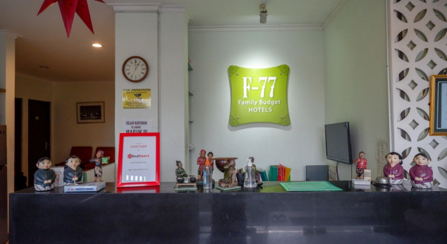RedDoorz Plus near Malioboro Area, Забронировать Отель Виробраян Нгабеин