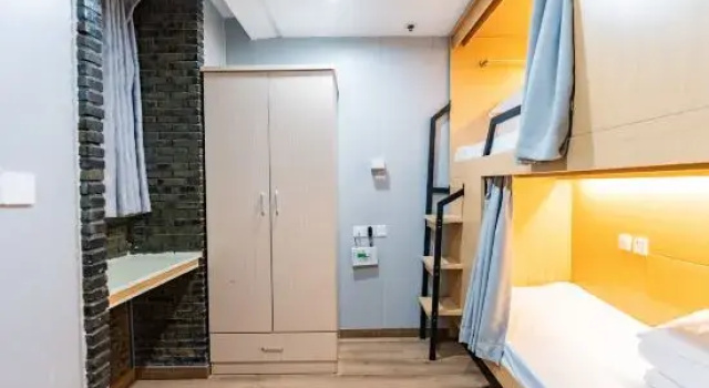 Кровать в общем номере (женский номер) Shanghai Koala International Youth Hostel