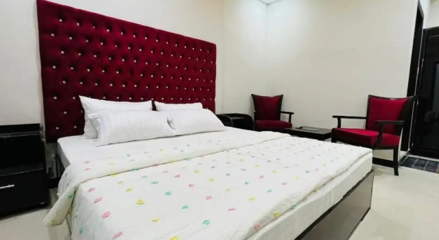 Hotel 11 Islamabad, Book Hotel Hotels in Islamabad with Parking, Parking