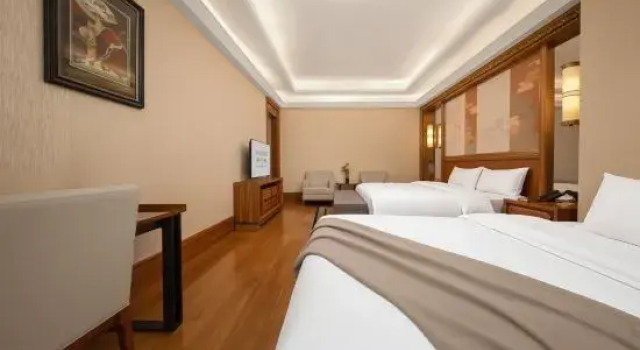 Трёхместный семейный номер Standard CHENGDU Trika Tsang International Hotel