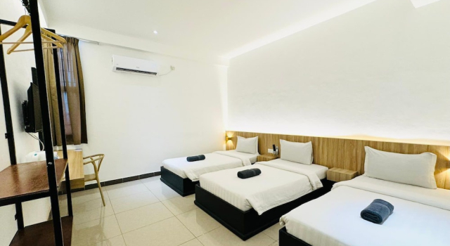 Трёхместный номер Deluxe OYO 89568 Mangrove Hotel