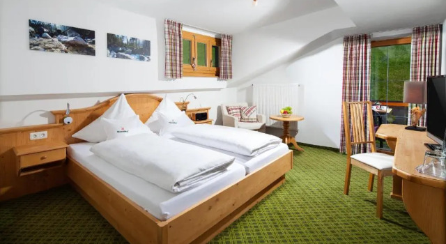 Gasthof Wrndlhof, Varaa Hotelli Hotellit Baijeri pysäköinnillä, Pysäköinti