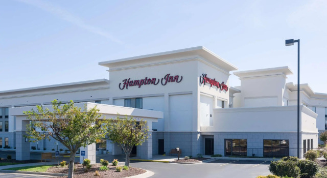 Четырёхместный номер Standard Hampton Inn Mount Airy