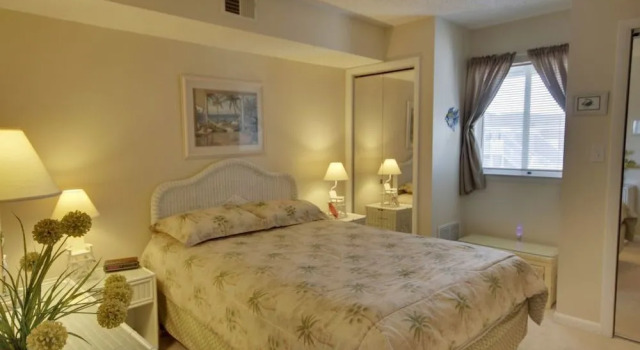 Hidden Harbour C211 - 1 Br Condo