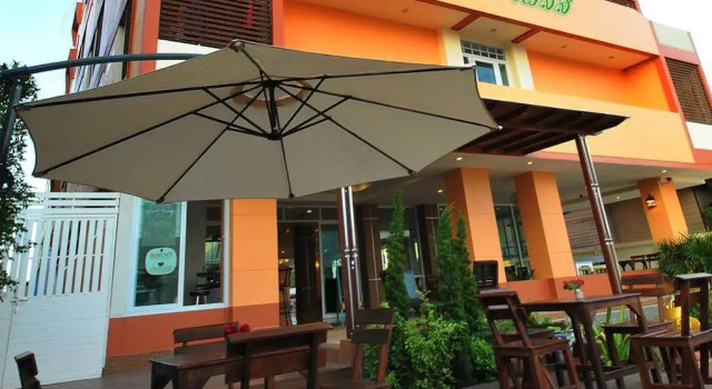 JK Place(เจเค เพลส), Забронировать Отель Нонг Кхон Кванг Удонтхани, рядом с Университет Раджабхат Удон Тхани