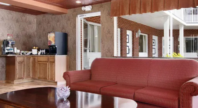 Travelodge Fairmont, Buchen Sie Hotel Fairmont West Virginia