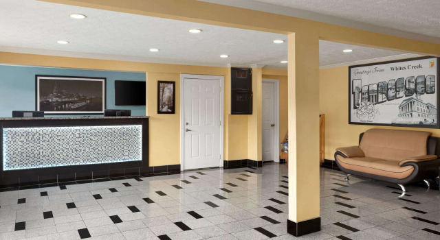 Super 8 Nashville/Whites Creek, Varaa Mini-hotelli Motellit kohteessa Tennessee, Motelli