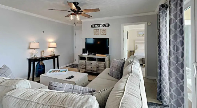 St Martin Beachwalk Villas #121, Забронировать Отель Дестин Emerald Coast, рядом с Аквапарк Биг-Каунас