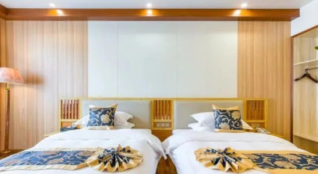 Люкс Deluxe Minyoun Rezen Retreat Yading Daocheng