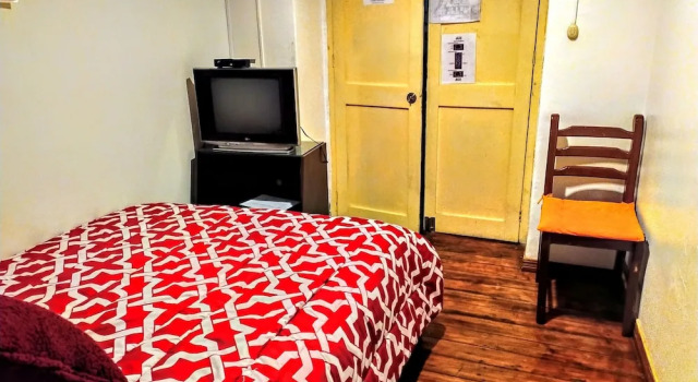 Двухместный номер Classic с балконом Hostal Latitud Ecuem